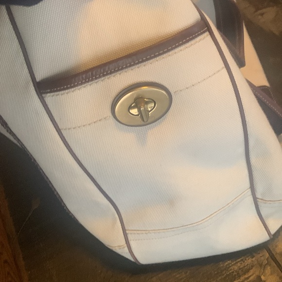 Coach canvas and leather overnight bag - Picture 3 of 11